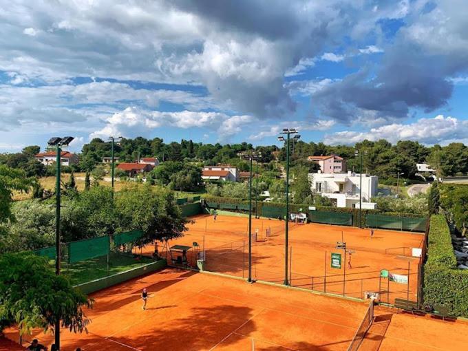 Caramel Comforts In Stinjan Only 800 Meters From The Beach Pula Exteriér fotografie