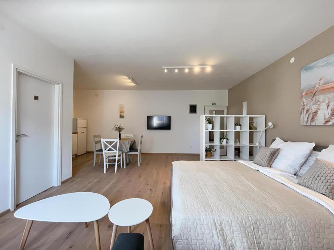 Caramel Comforts In Stinjan Only 800 Meters From The Beach Pula Exteriér fotografie
